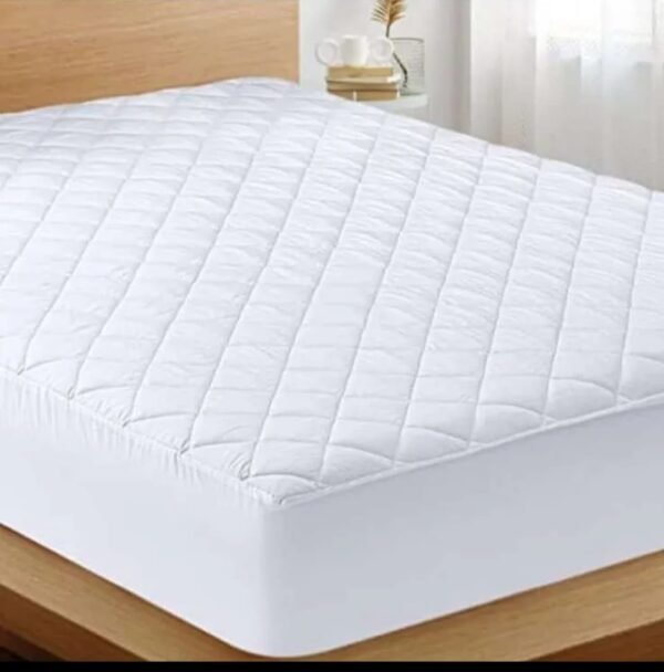 MATTRESS PROTECTOR